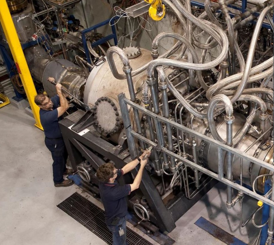 Gas-turbine combustion